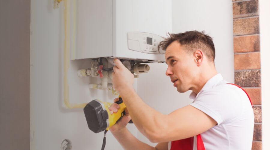 Expert burst pipe repair services in Harrisburg, IL